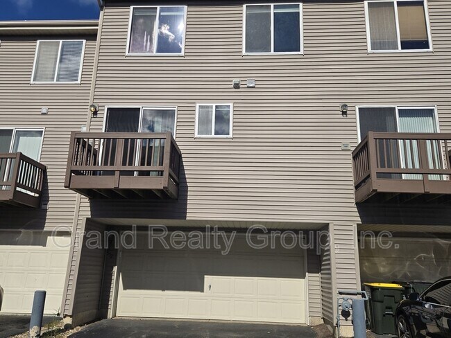 Building Photo - 552 Richard Brown Blvd