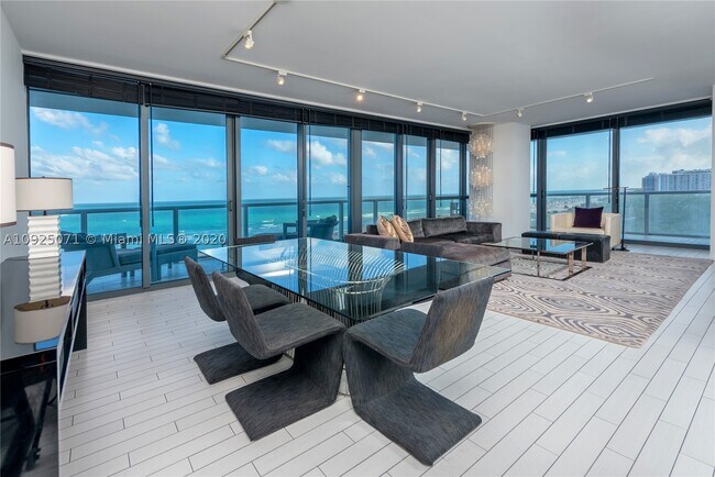 Building Photo - 2201 Collins Ave