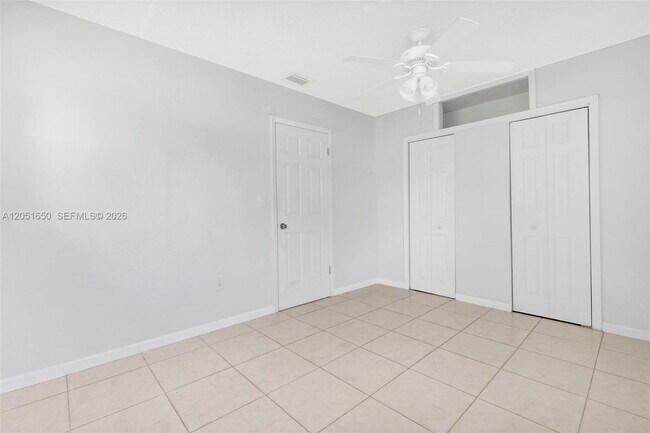 Building Photo - 670 NE 130th St