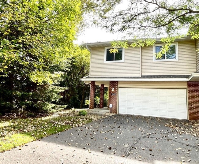 Building Photo - 7414 Bolton Way