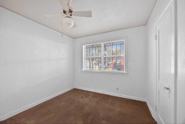 Building Photo - Spacious 3-Bedroom Corner Home with Garage & Private Courtyard