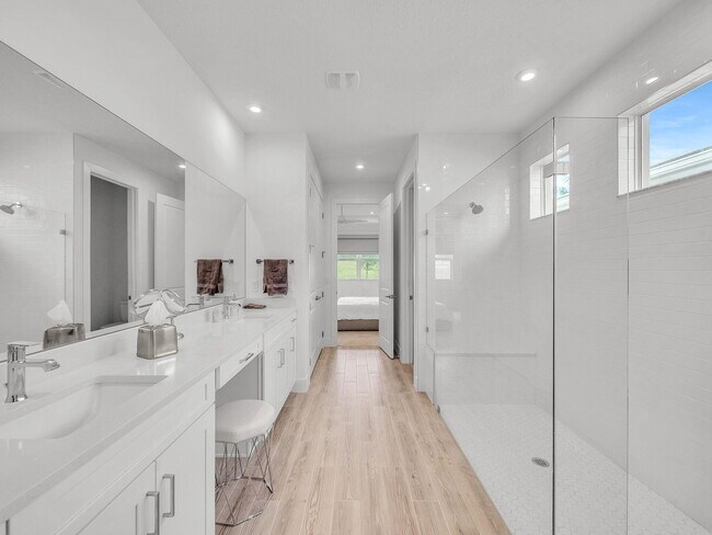 Building Photo - 11724 SW Aquila Wy