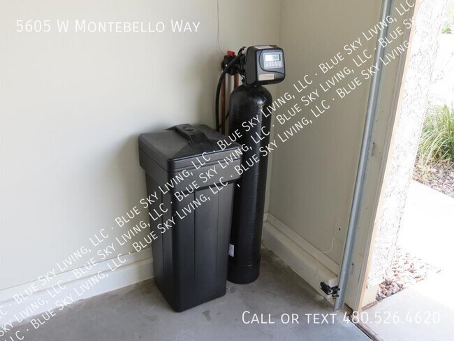 Building Photo - 5605 W Montebello Way
