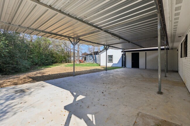 Building Photo - 3919 Galway Ln