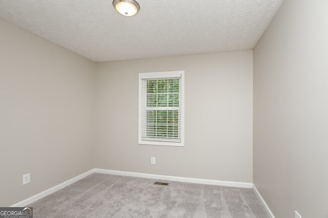 Building Photo - 4207 New Towne Dr