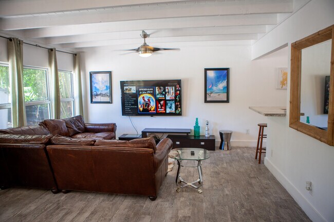 Building Photo - 5967 SW 58th Terrace