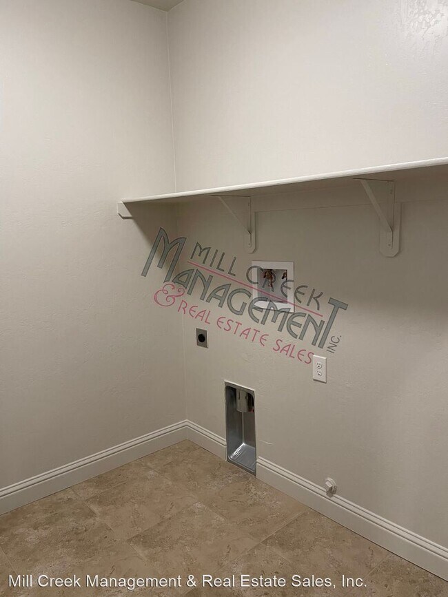 Building Photo - 3 br, 3 bath House - 4444 S. University