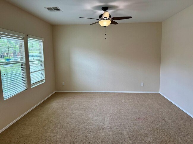 Building Photo - 1929 W Black Hill Rd