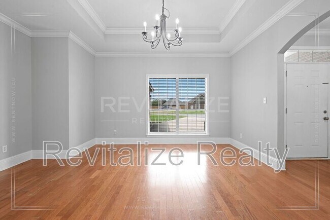 Building Photo - 11070 Courtland Ct