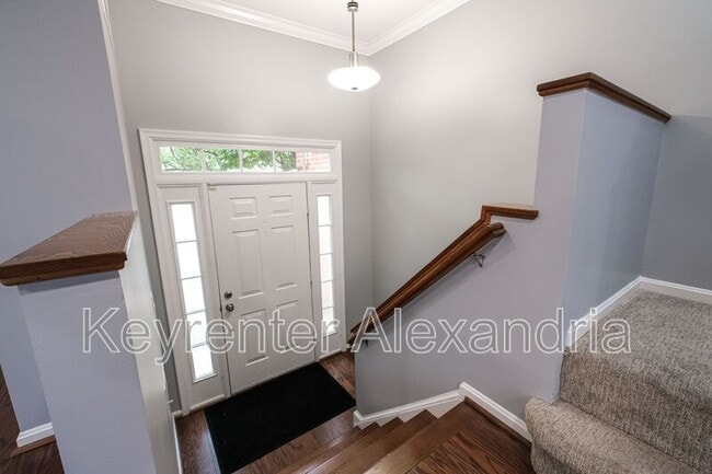 Building Photo - 3818 Vermont Ct