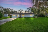 Building Photo - 5 SE Ocale Way