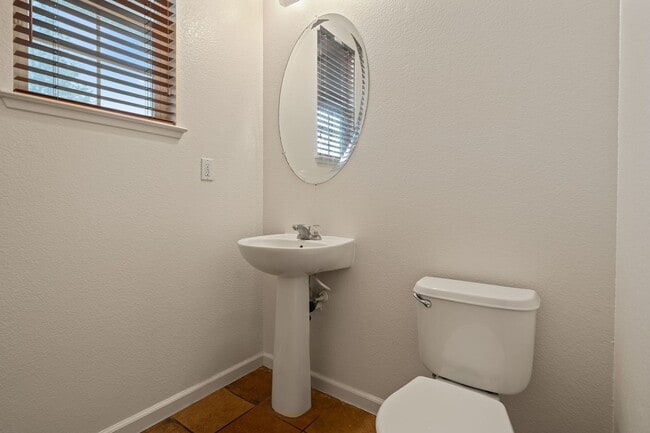 Building Photo - 10228 Pedra Do Sol Way