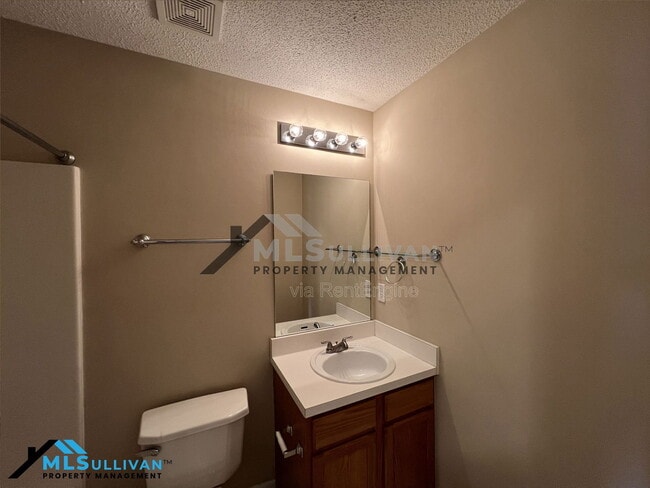 Building Photo - 4905 Gaithers Pointe Dr