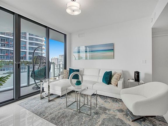 Building Photo - 1300 S Miami Ave