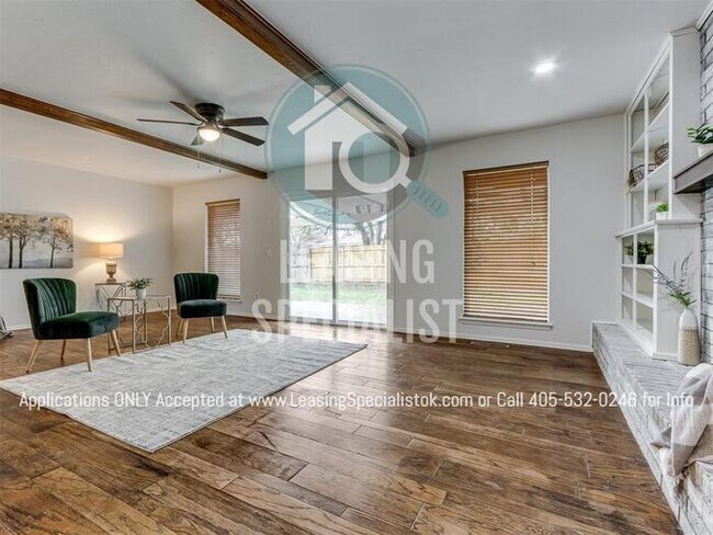 Building Photo - Stunning Yukon 3 Bed 2 Bath Home Available...