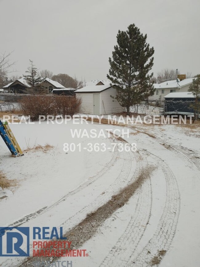 Building Photo - Take a Look at This 4 Bedroom 2 Bathroom Home in West Jordan UT!!