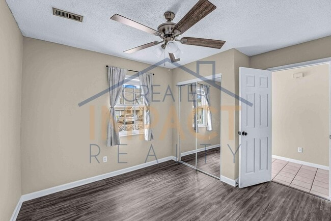 Building Photo - 1045 Blinken St