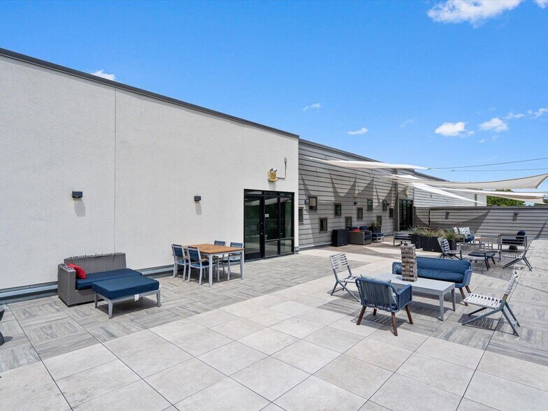 Rooftop terrace - 2213 Poquito St