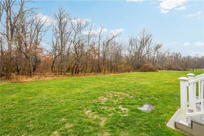 Building Photo - 294 Maple Ridge Dr