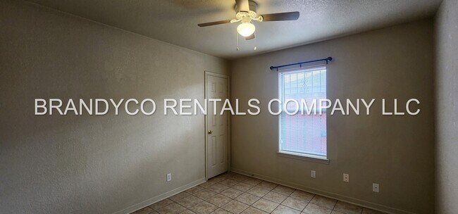 Building Photo - 5301 Morning Glen Ln