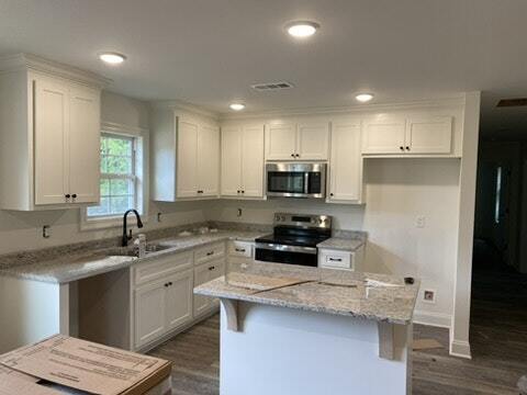 Building Photo - 18 Carney Ln