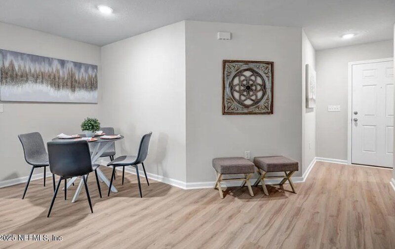 Building Photo - 5986 Patterson Ave