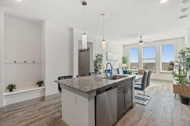 Building Photo - 12100 1/2 Ferrystone Glen Drive-SI ID1343249P