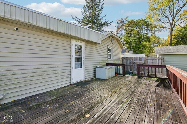 Building Photo - 1920 E 67th St