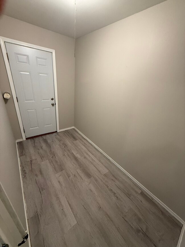 Building Photo - 3623 Terrace Dr