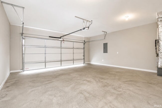 Building Photo - 3561 Canal Square Dr