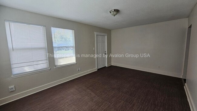 Building Photo - 2701 Lowell Ave