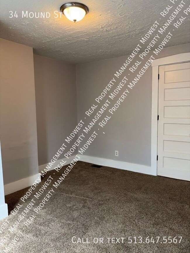 Building Photo - 34 Mound St