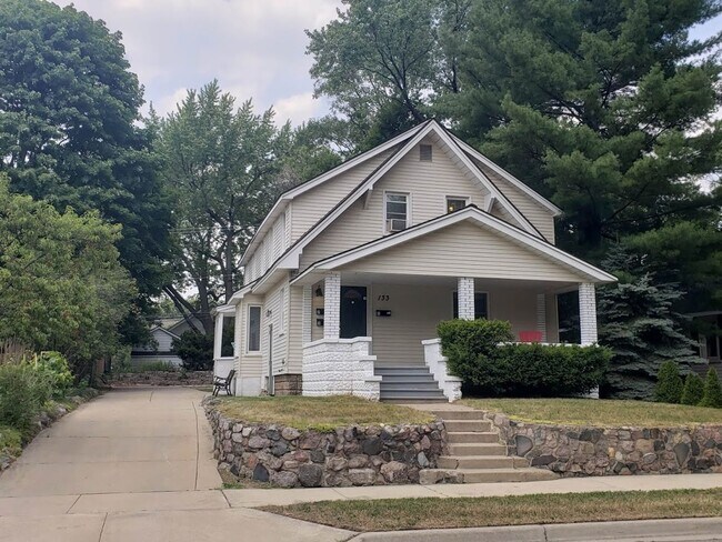 Primary Photo - 133 Terry Ave