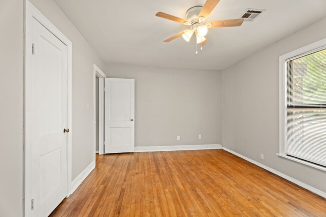 Building Photo - 3132 NW 44th St