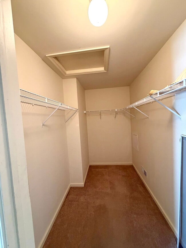 Building Photo - 104 Kentshire Dr