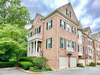 Building Photo - 2308 N Van Buren Ct