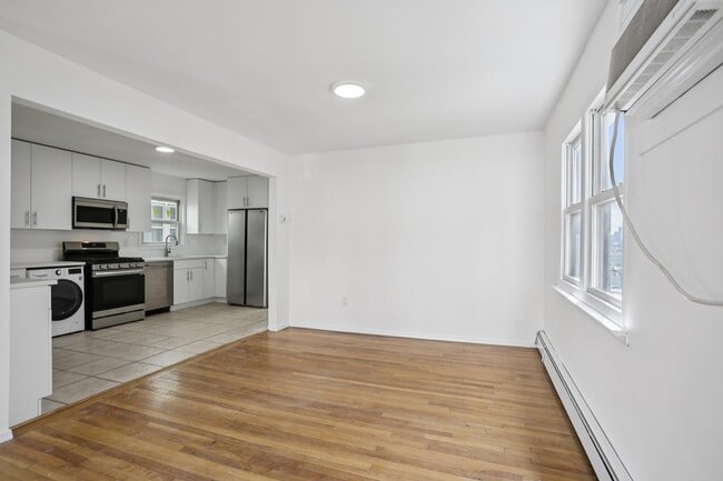 Building Photo - 342 Ogden Ave.