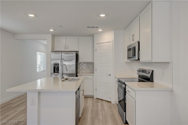 Building Photo - 2124 Abraham Ave