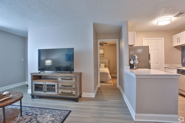 Interior Photo - The Downtowner Augusta