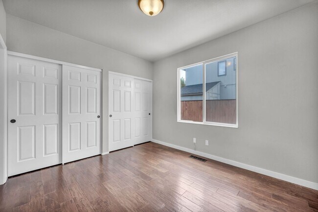 Building Photo - 4360 Great Falls Loop