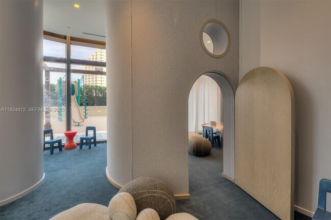 Building Photo - 801 S Miami Ave