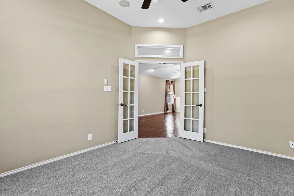 Building Photo - 1621 Westmeadow Trail