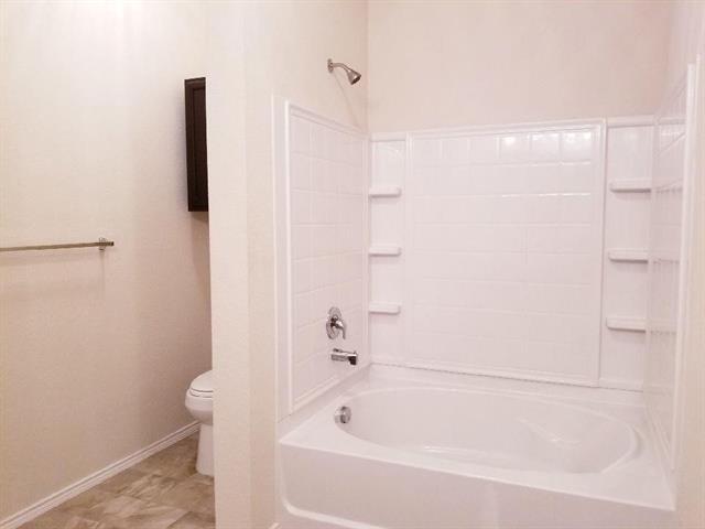 Building Photo - 9185 Blackstone Dr