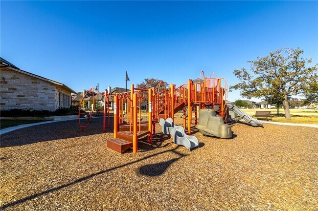 Building Photo - 425 Miracle Rose Way