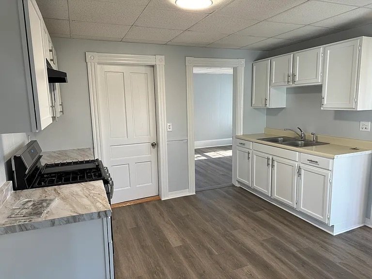 Building Photo - 7 Cross St