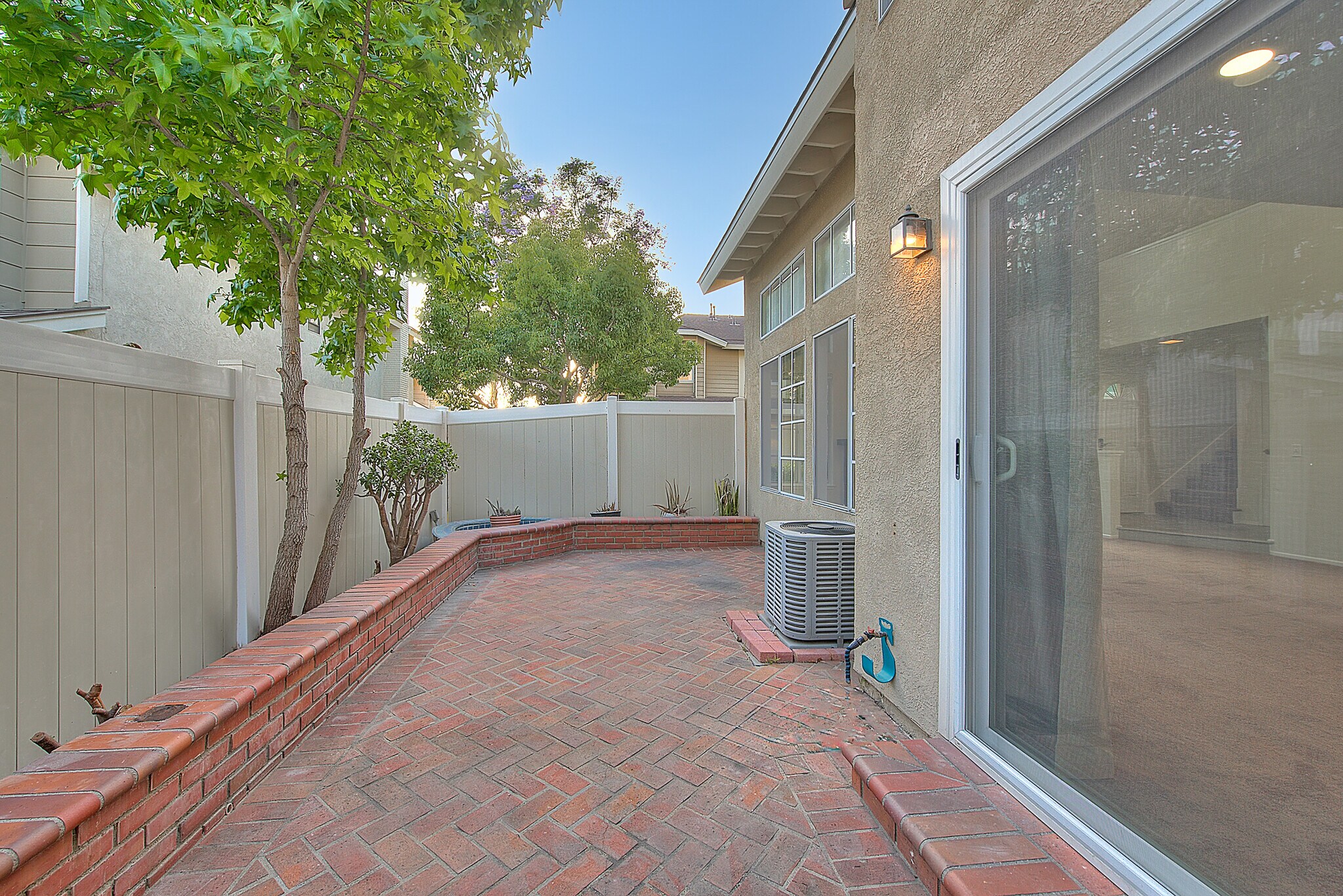 Building Photo - 26222 Fern Glen