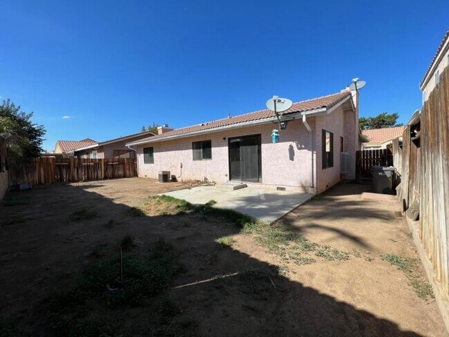 Building Photo - 2258 Gregory Ave