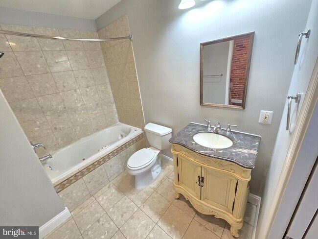 Building Photo - 112 N Luzerne Ave