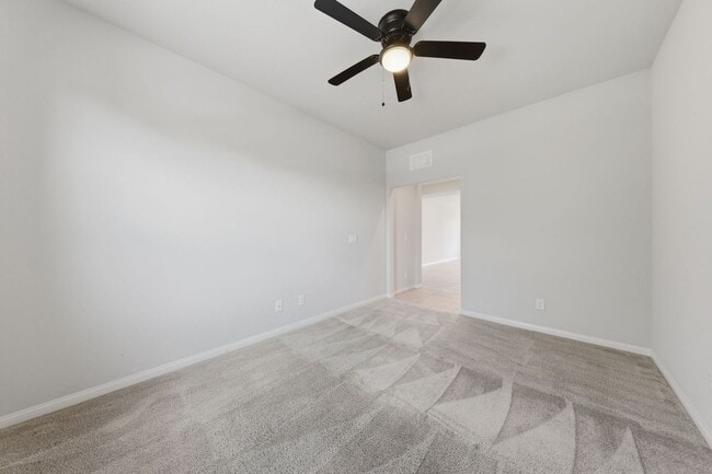 Building Photo - Mountains Edge Gem with Loft, Den & Upgraded Kitchen