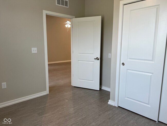 Building Photo - 106 Cypress Dr